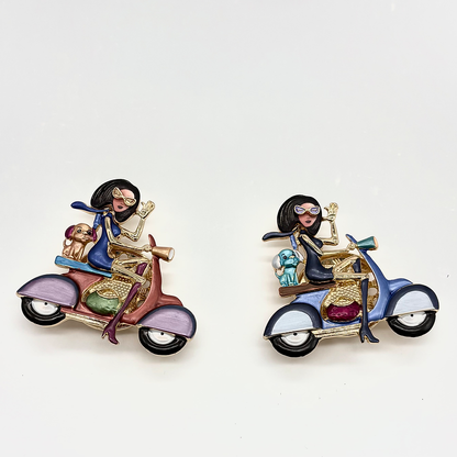 Chic Motor Magnetic Brooch