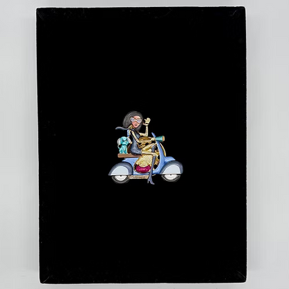 Chic Motor Magnetic Brooch