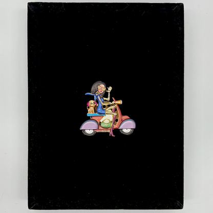 Chic Motor Magnetic Brooch