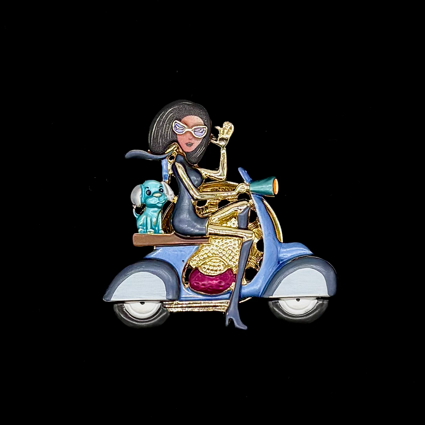 Chic Motor Magnetic Brooch