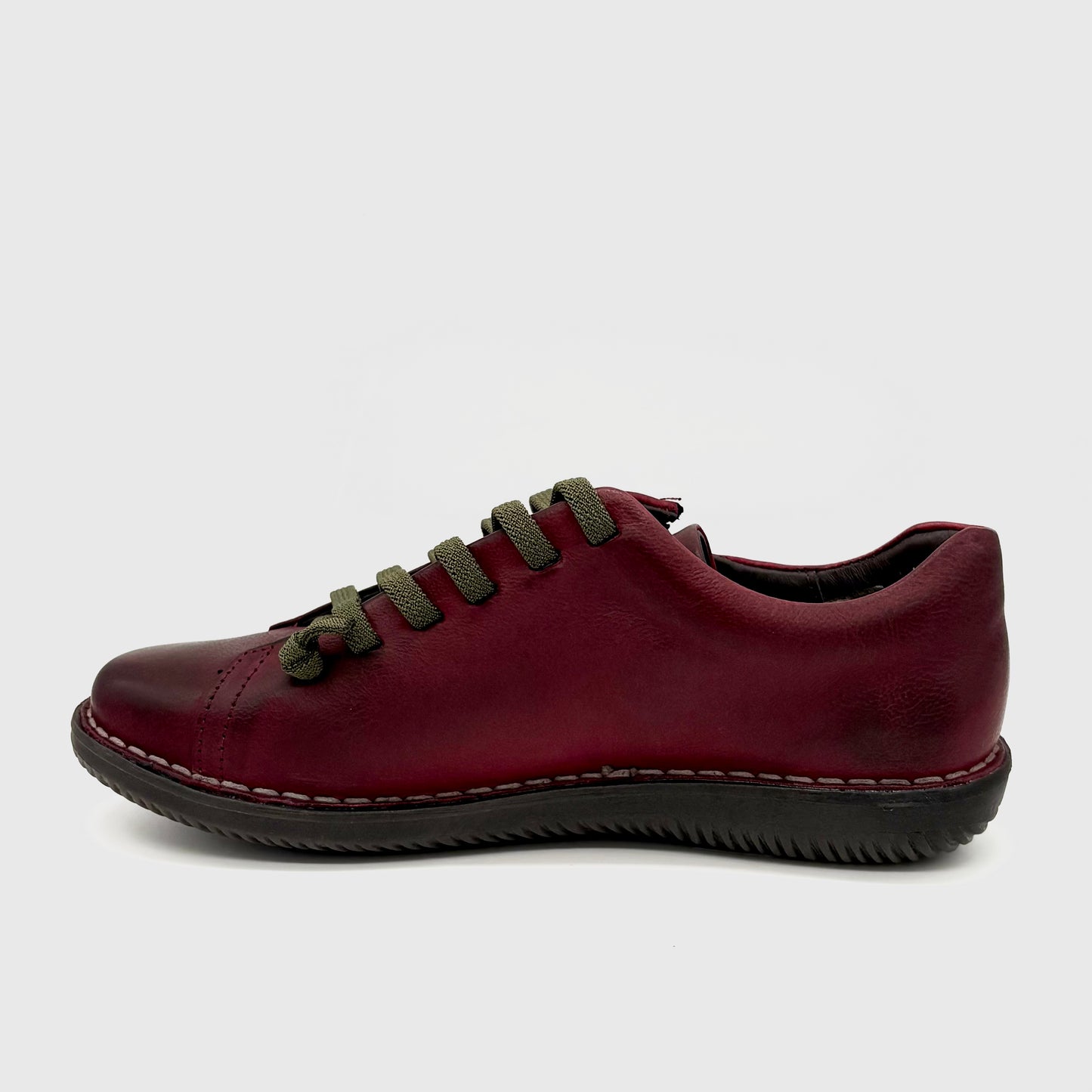 Zeta Maude Burgundy Leather Sneaker