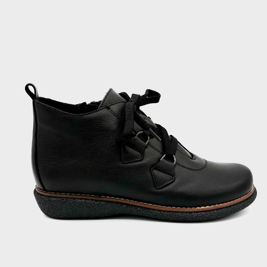 Zeta Vargo Black Leather Boot