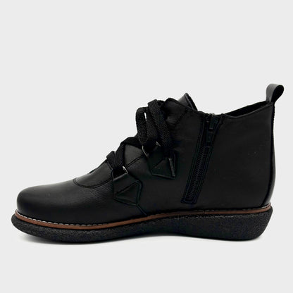Zeta Vargo Black Leather Boot