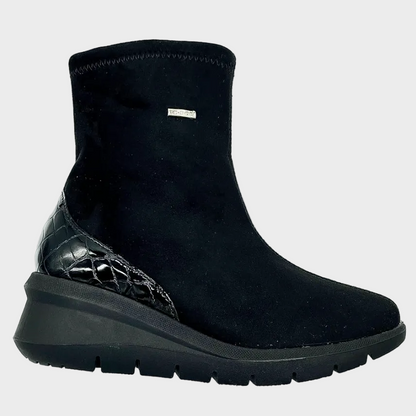 D'Chicas Black Waterproof Wedge Boot