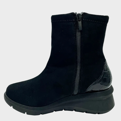 D'Chicas Black Waterproof Wedge Boot