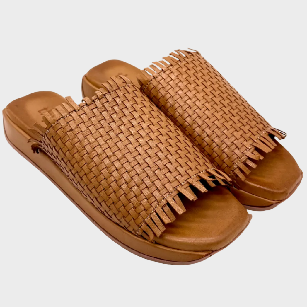 Thyme&Co. Veil Tan Leather Comfort Slide